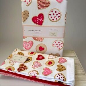 Cupcakes And Cashmere Valentine Hearts Kitchen Towels (3) & Tablecloth Set Of 2